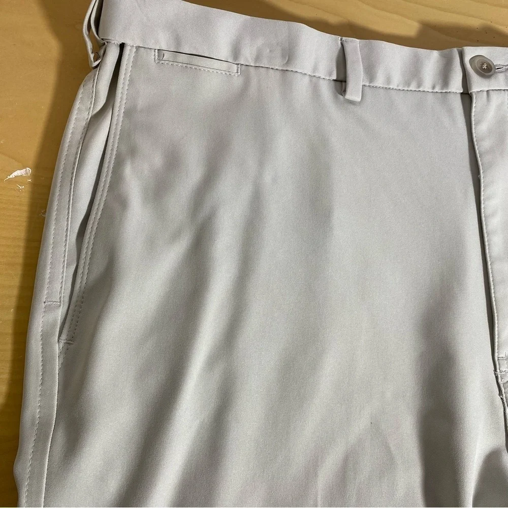 Haggar Cool Pro 18 Light Taupe Golf Short Big men's sz 44 adjustable waist band